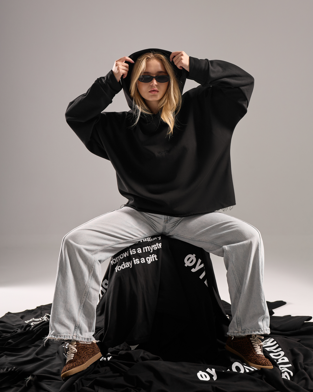 "ABSURD" cropped hoodie
